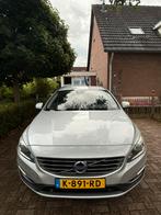 Volvo V60 D2 2.0 120pk 2015, Auto's, Voorwielaandrijving, Zwart, 1969 cc, Leder