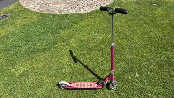 Micro stuntstep swiss design  beschikbaar voor biedingen