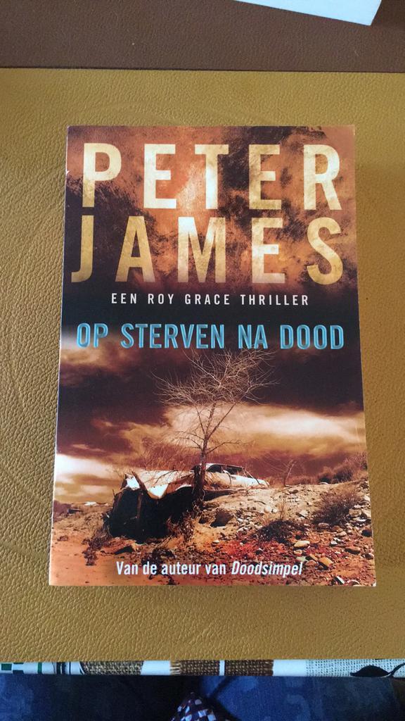 Peter James - Op sterven na dood, Boeken, Thrillers, Gelezen, Ophalen of Verzenden