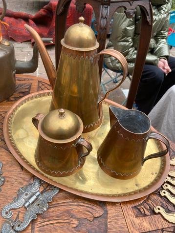 Unieke Koperen Koffie- en Theeset beschikbaar voor biedingen