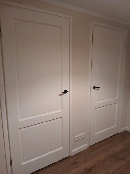 Massieve deuren met kozijn te koop, Doe-het-zelf en Verbouw, Overige Doe-het-zelf en Verbouw, Zo goed als nieuw, Ophalen of Verzenden