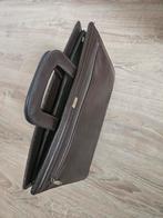 Claymore leren bruine hand tas, Sieraden, Tassen en Uiterlijk, Tassen | Schoudertassen, Ophalen of Verzenden, Zo goed als nieuw