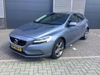 Volvo V40 2.0 T3 152PK 2017 Blauw, Voorwielaandrijving, 65 €/maand, Stof, 4 cilinders