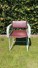 Design  Retro stoelen, Huis en Inrichting, Stoelen, Metaal, Ophalen of Verzenden, Zo goed als nieuw, Rood