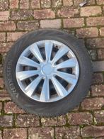 Winterbanden op velg 195/65 R15 (Hyundai IX20), Ophalen, 15 inch, Banden en Velgen, Winterbanden