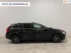 Volvo V60 2.4 D6 AWD Plug-In Hybrid Summum Leer Pano Navi, Auto's, Volvo, Automaat, Zwart, Vierwielaandrijving, 210 min