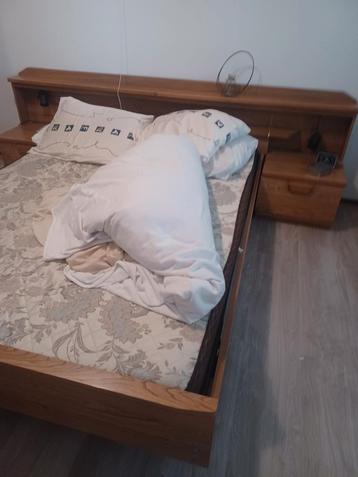 Houten Slaapkamer Set - Tweepersoons beschikbaar voor biedingen