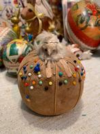 Antiek speldenkussen met muisdecoratie, Ophalen of Verzenden