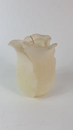 Sierkaars wit, bloem, tulp. 11 cm hoog, 9 cm diameter. 7B12, Huis en Inrichting, Woonaccessoires | Kandelaars en Kaarsen, Tweedehands verkoop