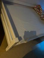 Bed 90 breed kinderkamer wit met evt rand tegen uitvallen, Ophalen of Verzenden, Zo goed als nieuw