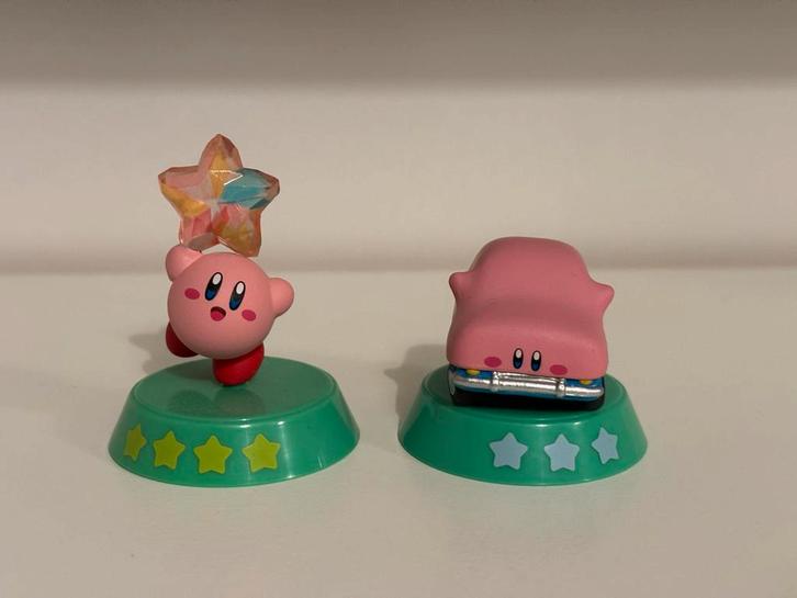 Kirby en de Vergeten Wereld Figuurtjes (2 stuks), Verzamelen, Poppetjes en Figuurtjes, Zo goed als nieuw, Ophalen of Verzenden