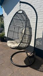 Hangstoel Feel | Feel Furniture – Wicker hangstoel – Ei, Tuin en Terras, Tuinstoelen, Ophalen, Zo goed als nieuw, Wicker
