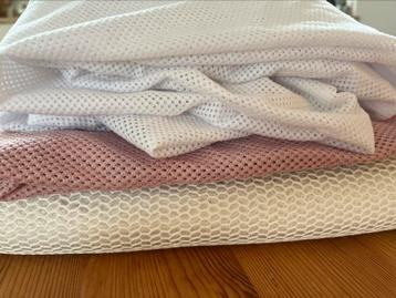 Aerosleep topper + 3 hoeslakens beschikbaar voor biedingen