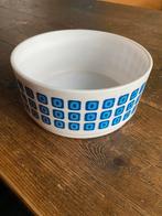 Mooie blauwe vintage schaal van Arcopal met Squares motief., Kunststof, Gebruikt, Schaal, Rond