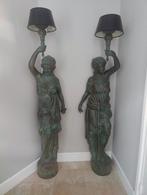 2 bronzen beelden met lamp, Ophalen, Brons