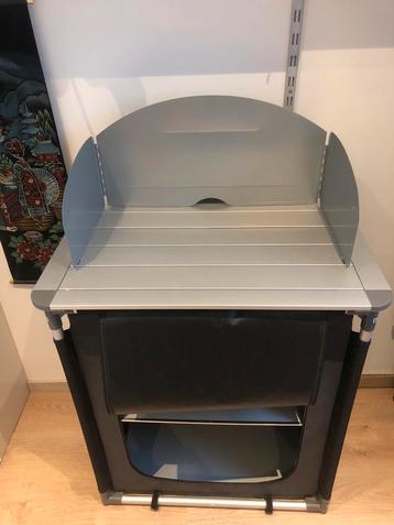 Opvouwbare Campingkast met Windkap - Zo goed als nieuw! beschikbaar voor biedingen