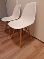 Twee witte design stoelen, Gebruikt, Twee, Wit, Design