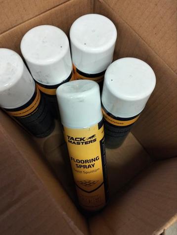 Tack Masters Vloerlijm Spray - 5 stuks beschikbaar voor biedingen
