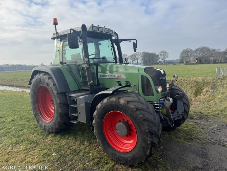 Fendt 716 Vario Com.2, Zakelijke goederen, Agrarisch | Tractoren, meer dan 10000, Fendt, meer dan 160 Pk, Gebruikt, Ophalen of Verzenden