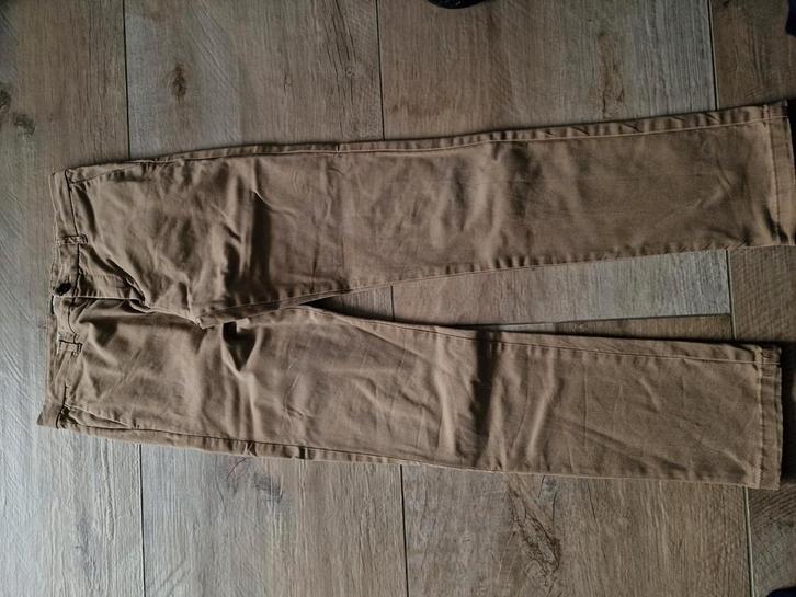 Beige Chino van WE maat 32x32, Kleding | Heren, Broeken en Pantalons, Gedragen, Maat 48/50 (M), Beige, Ophalen of Verzenden