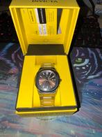 Invicta horloge gloednieuw komt met doos, Ophalen of Verzenden, Zo goed als nieuw, Zwart, Jongen of Meisje