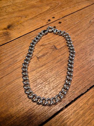 Zilveren halsketting 46 cm lang beschikbaar voor biedingen