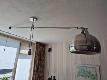 Retro hanglamp beschikbaar voor biedingen