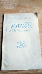 Mozart miniatuur boek biografie klassieke muziek, Ophalen of Verzenden, Zo goed als nieuw