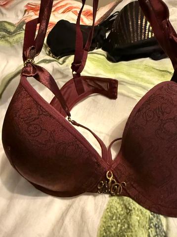 Nieuwe Marlies Dekkers BH maat 85b bordeaux rood! beschikbaar voor biedingen