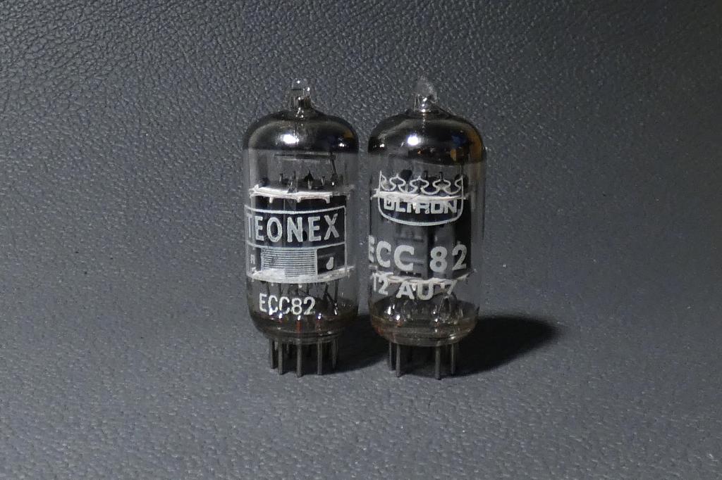 ECC82 BEL, Philips India, Ophalen of Verzenden, Buis of Buizen