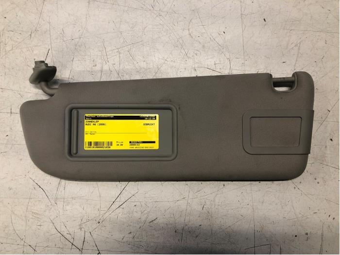 Zonneklep van een Audi A8, Auto-onderdelen, Interieur en Bekleding, Ophalen of Verzenden, 3 maanden garantie, Gebruikt, Audi