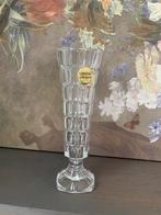 Mooi rank kristallen vaasje op voet, 17 cm, Antiek en Kunst, Antiek | Glas en Kristal, Ophalen of Verzenden