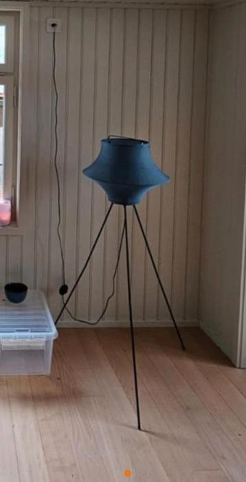 Gratis Lamp beschikbaar voor biedingen
