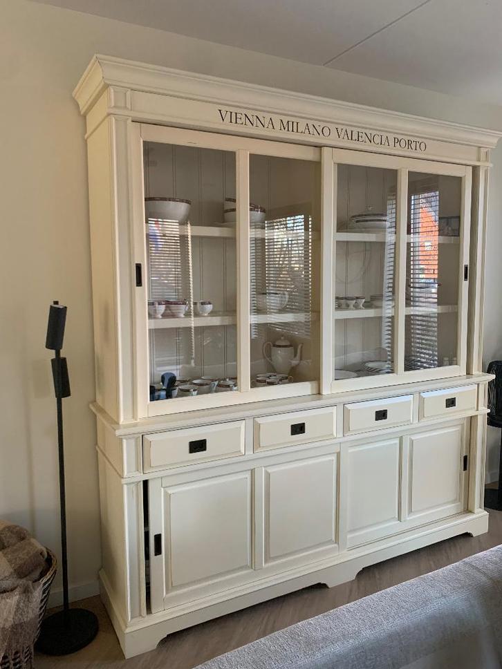 Landelijke buffetkast / vitrinekast – massief hout – wit, Huis en Inrichting, Kasten | Vitrinekasten, Zo goed als nieuw, 200 cm of meer