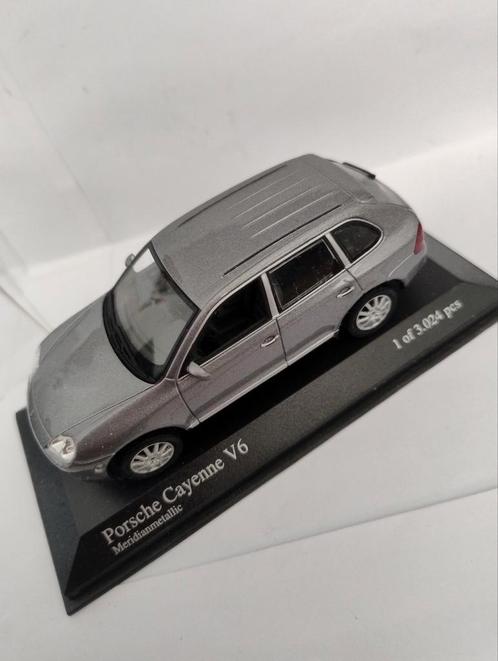👉 MiniChamps Porsche Cayenne V6 1/43 in doosje, Hobby en Vrije tijd, Modelauto's | 1:43, Zo goed als nieuw, Auto, MiniChamps