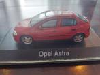 Opel Astra schaalmodel in kabinet, Hobby en Vrije tijd, Modelauto's | 1:18, Ophalen of Verzenden, Zo goed als nieuw, Auto, Overige merken