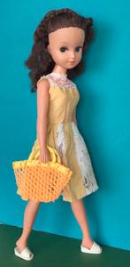 Vintage zomerjurkje, tas, slippers voor Fleur, Sindy, Barbie, Gebruikt, Ophalen of Verzenden, Kleertjes