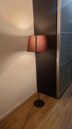 Ikea Lamp - Stijlvol en sfeervol!, Huis en Inrichting, Lampen | Vloerlampen, Ophalen, Zo goed als nieuw, Metaal, Modern