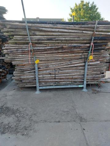 Weidepaal teerpaal boompaal fruitpaal palen diverse maten beschikbaar voor biedingen