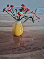 Gele Vaasje met Knopenbloemen, Geel, Aardewerk of Porselein, Ophalen of Verzenden, Zo goed als nieuw