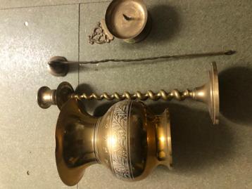 Curiosa divers: kandelaars , vaas en vlamdover . samen beschikbaar voor biedingen