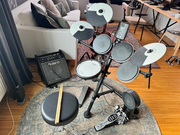 Roland TK 1KV met bassdrum Roland KD10 en Roland PM100, Muziek en Instrumenten, Drumstellen en Slagwerk, Roland, Ophalen of Verzenden
