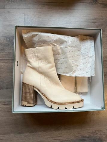 Manfield leren enkellaarzen - Off-white beschikbaar voor biedingen