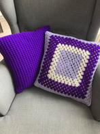Twee kussens, Huis en Inrichting, Woonaccessoires | Kussens, Ophalen, Zo goed als nieuw, Vierkant