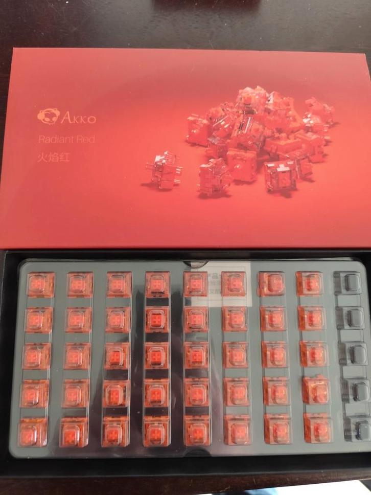 AKKO Radiant Red Mechanische Switches 40 stuk, Computers en Software, Toetsenborden, Nieuw, Qwerty, Bedraad, Gaming toetsenbord