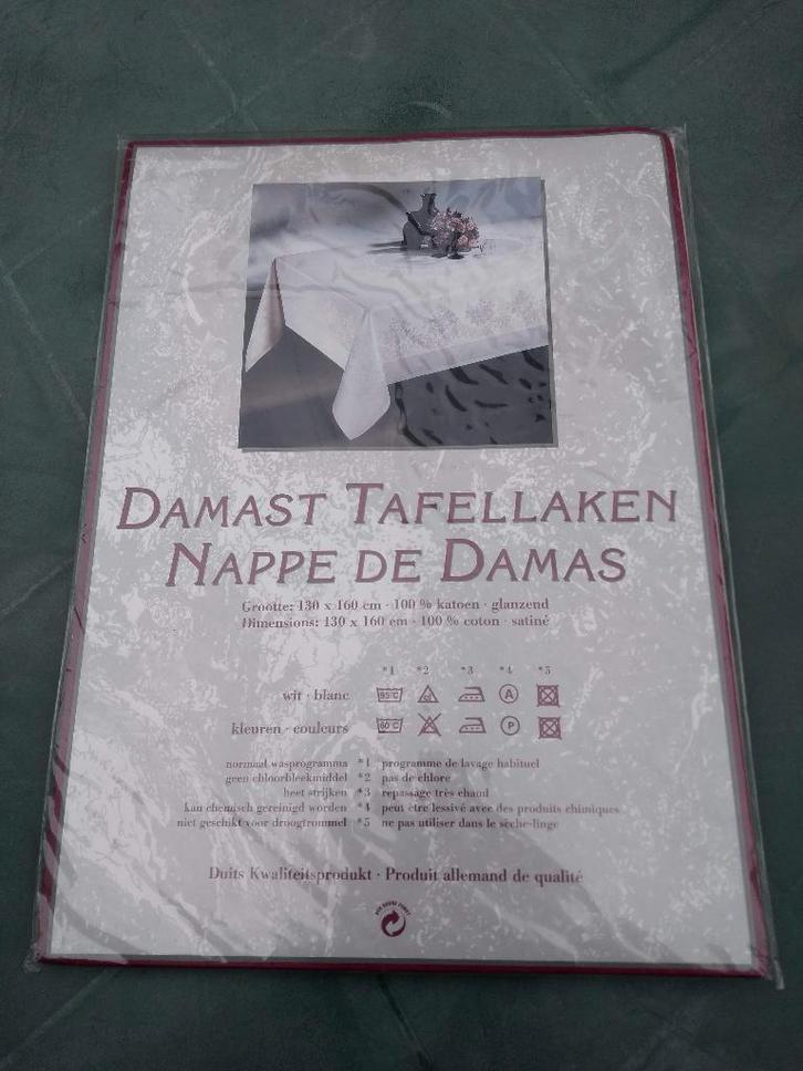 Damast tafelkleed *nieuw in verpakking* crème 130x160 (TK45), Huis en Inrichting, Tafelkleden, Nieuw, Rechthoek, Ophalen of Verzenden