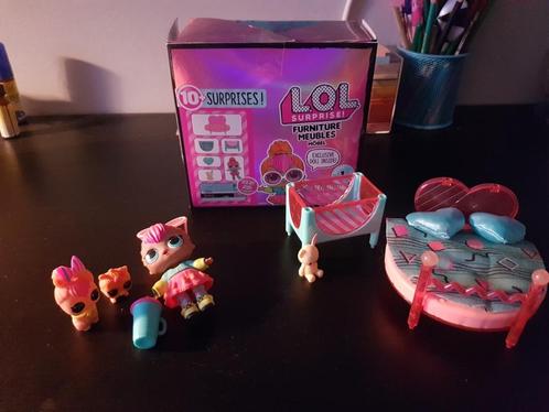 LOL Furniture set Slaapkamer + diertjes, Verzamelen, Poppetjes en Figuurtjes, Zo goed als nieuw, Ophalen of Verzenden