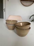 Vier kleine beige schaaltjes, Ophalen, Gebruikt, Schaal of Schalen, Overige stijlen