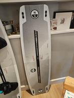 north atmos pro 136cm Aug aangeschaft 5 keer mee gevaren, Watersport en Boten, Kitesurfen, Twintip, Ophalen, Zo goed als nieuw