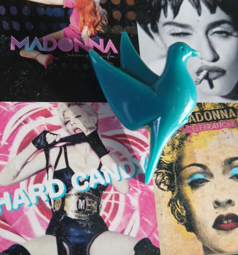 Duif broche VOOR €7,50 INCL, Ophalen of Verzenden, Zo goed als nieuw, Overige materialen